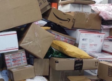 Fast and Seamless Package Delivery Fast and Seamless Package Delivery